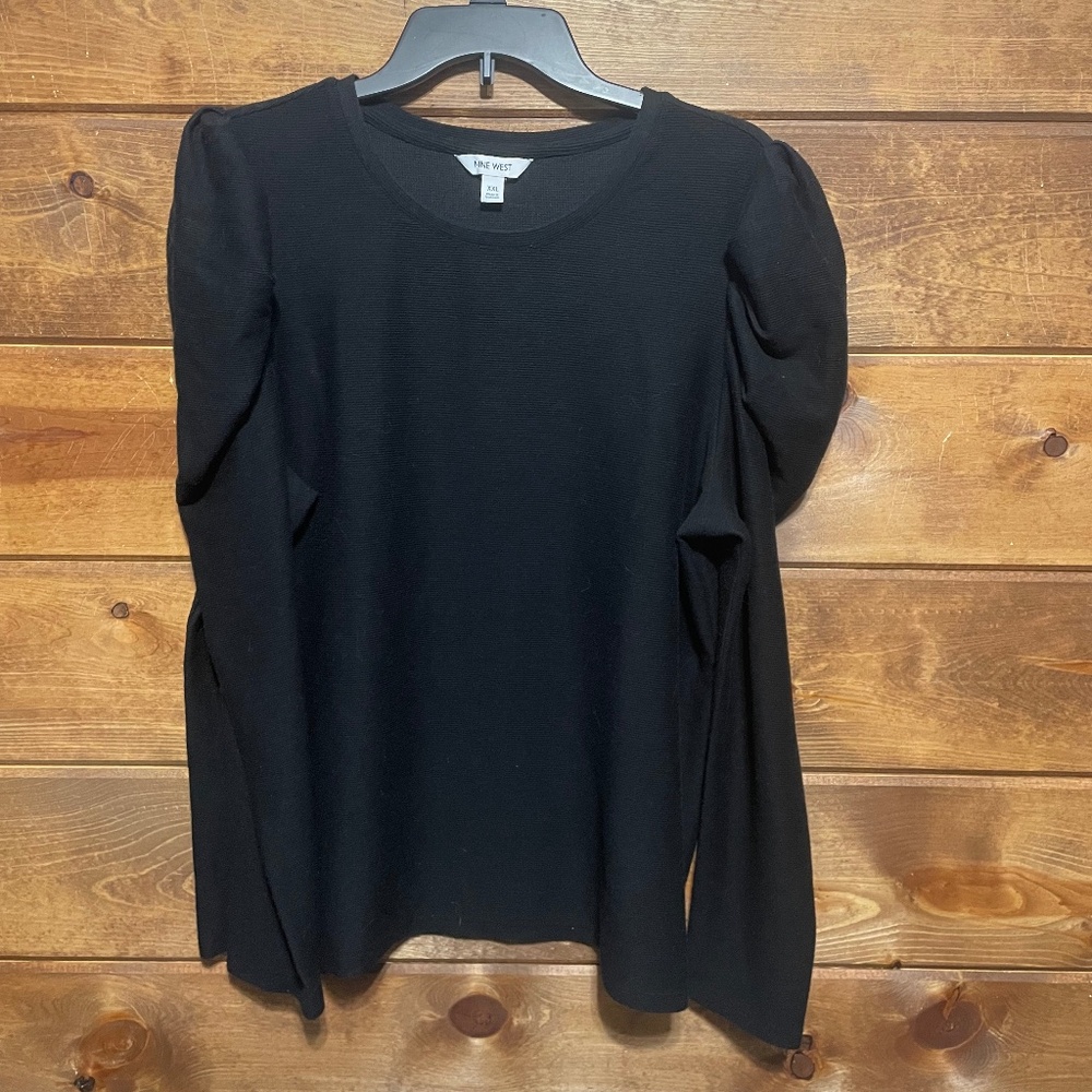 Bundle of 2: Long sleeve knit shirts